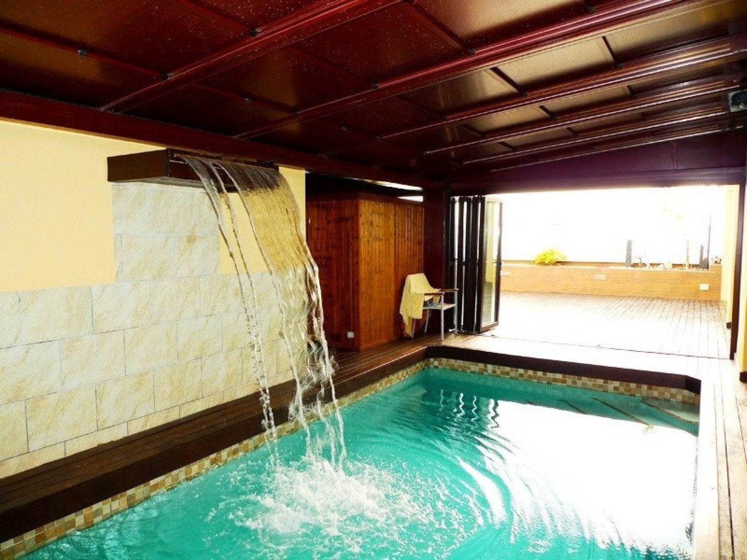 &Aacute;tico de lujo con piscina propia