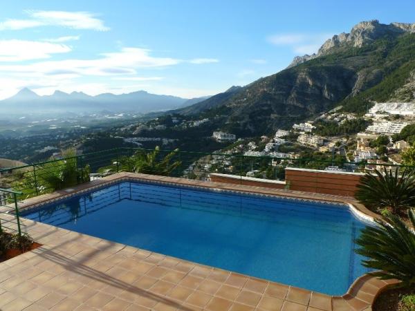 Amplia villa en Altea Hills