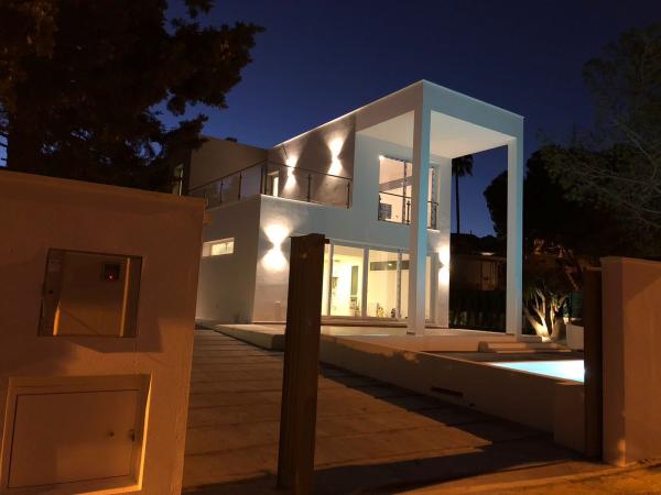 Preciosa villa con vistas al mar en La Nucia