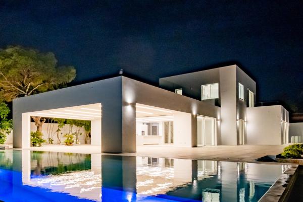 Villa MEDEA