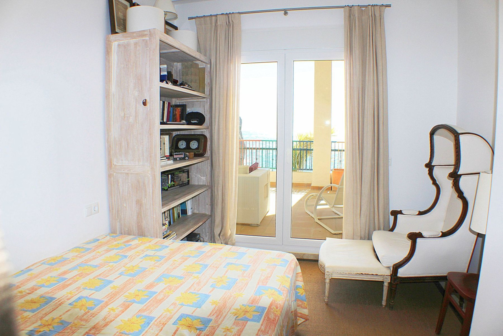 1st line apartment in Mascarat