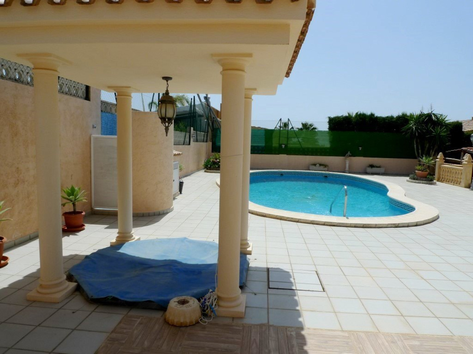 Spacious villa overlooking the sea in La Nucia