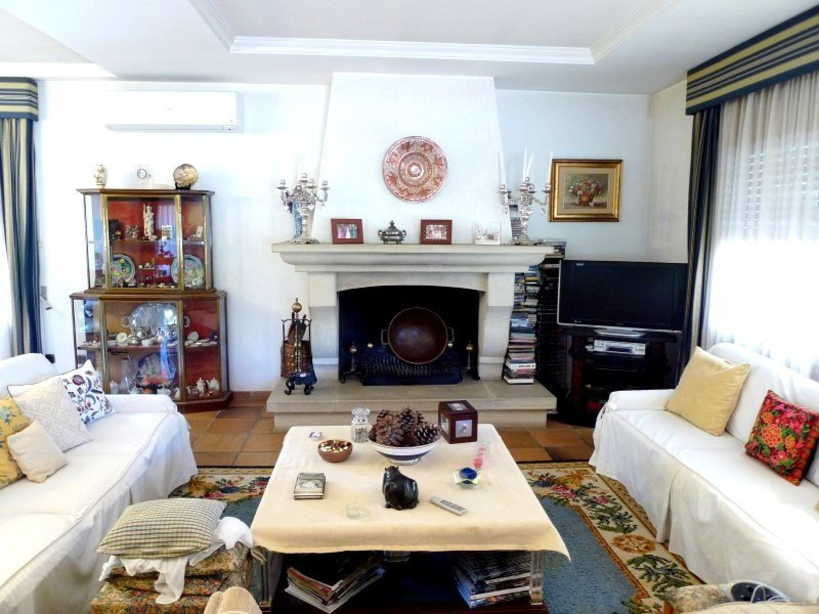 Villa con exclusiva ubicaci&oacute;n y dimensi&oacute;n