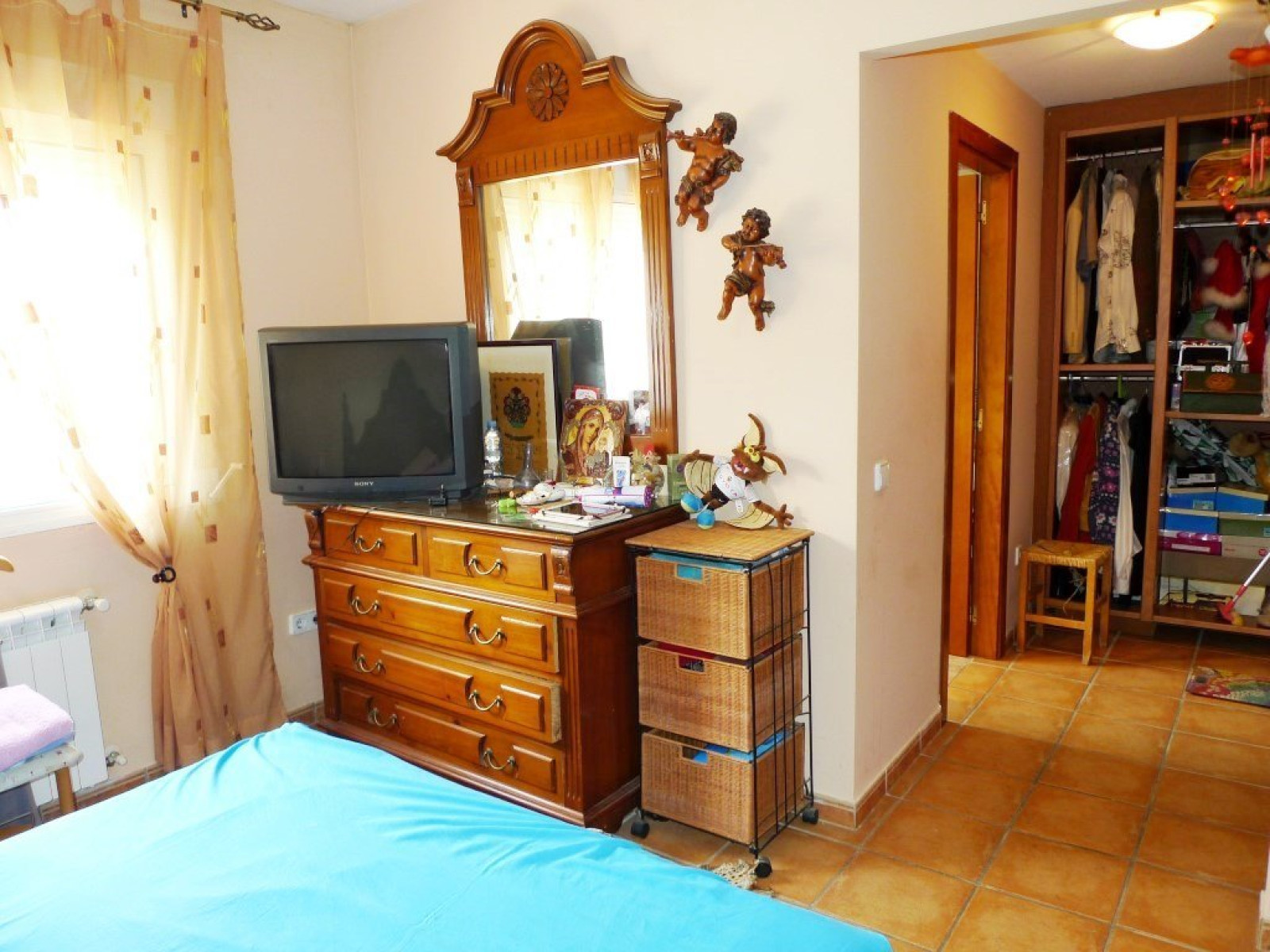 Acogedora casa en parcela de 6000 m2
