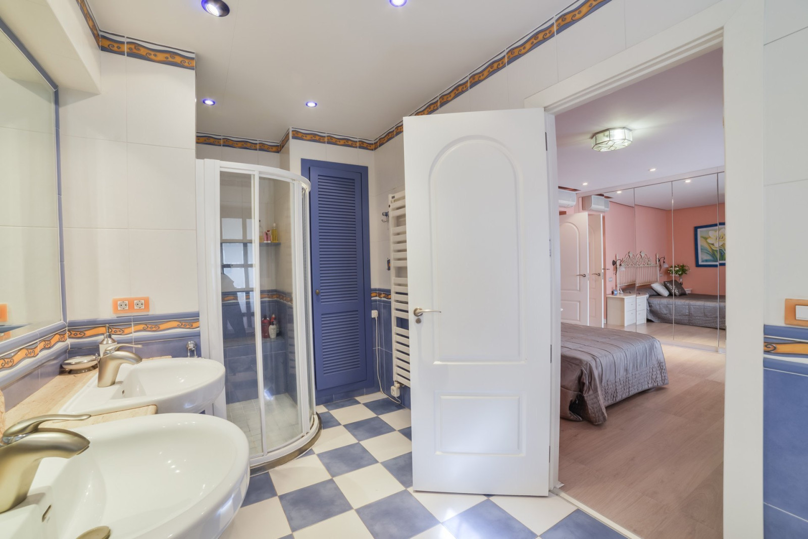 Villa en 1&ordf; linea de Altea