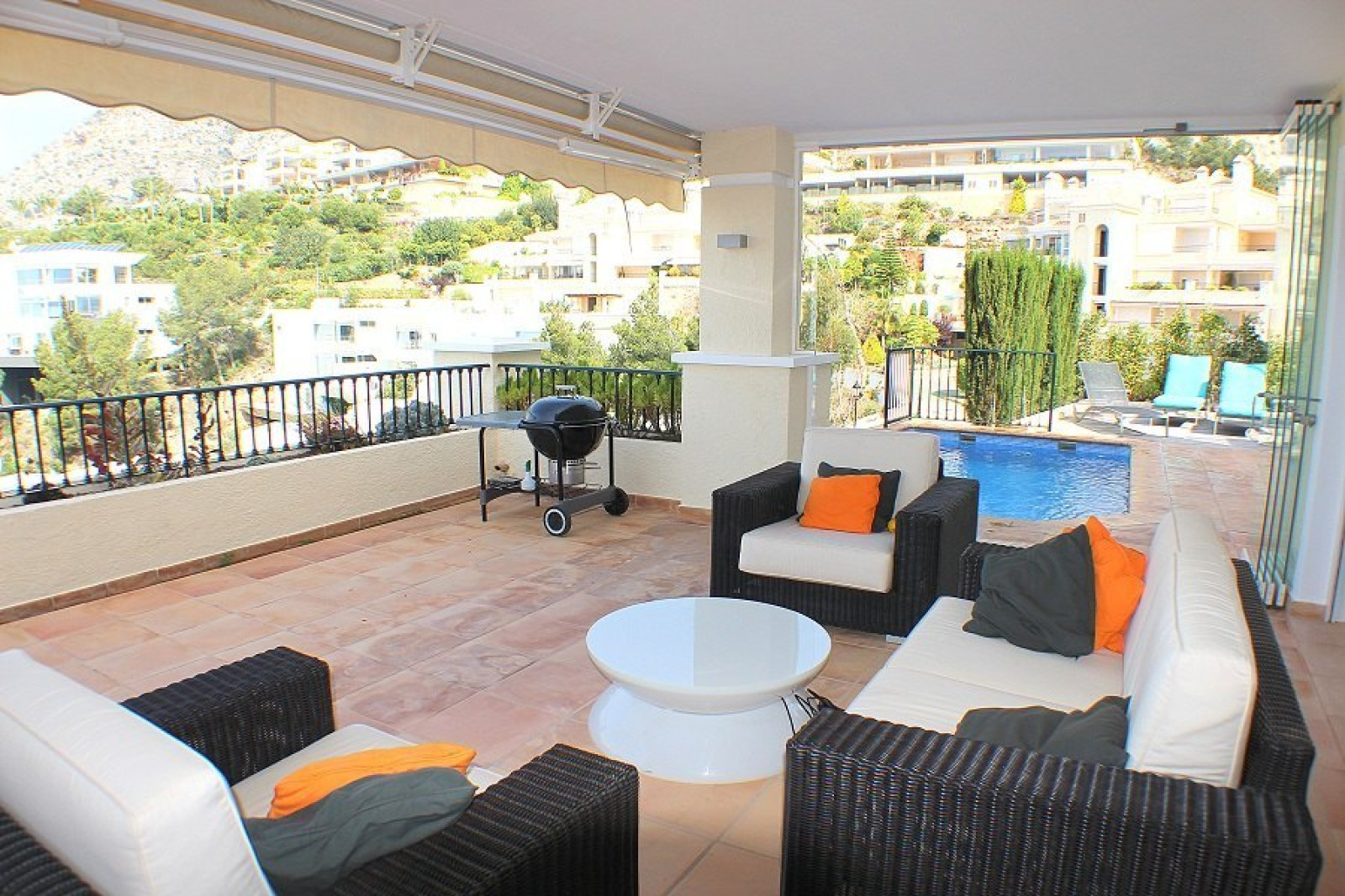 Apartamento con vistas al mar en Altea Hills