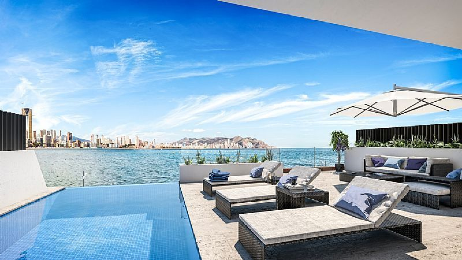 Viviendas en 1&ordf; l&iacute;nea de Benidorm