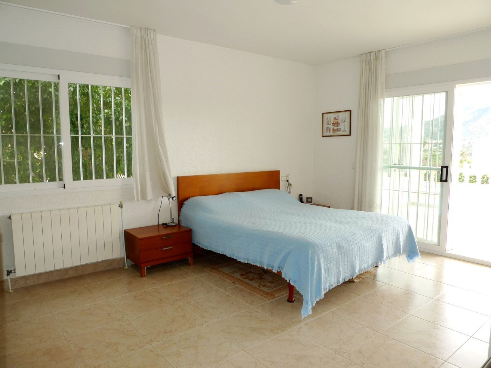 Villa en Alfaz del Pi con parcela grande