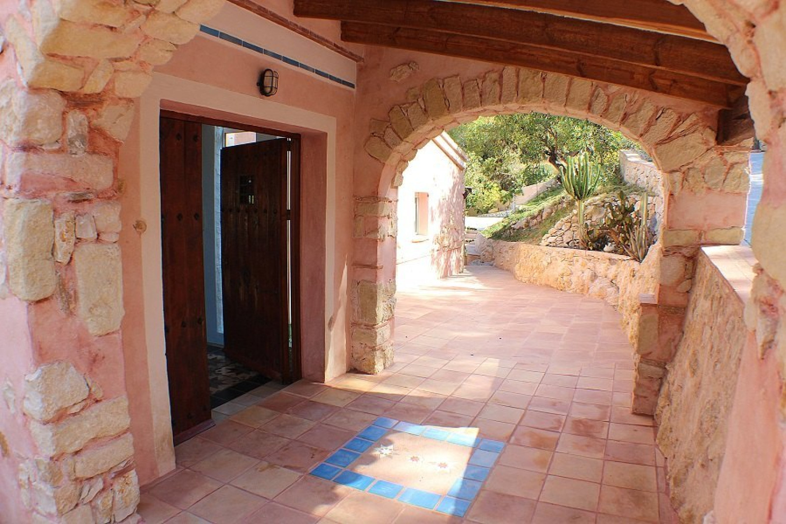 Finca de estilo moderno en Guadalest