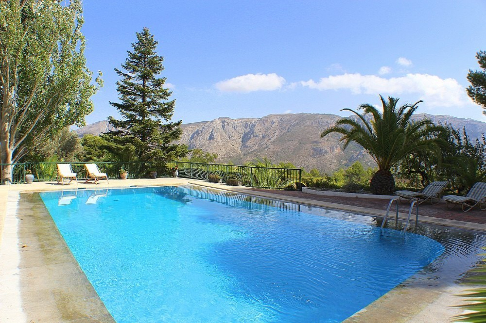Espectacular Finca en Guadalest
