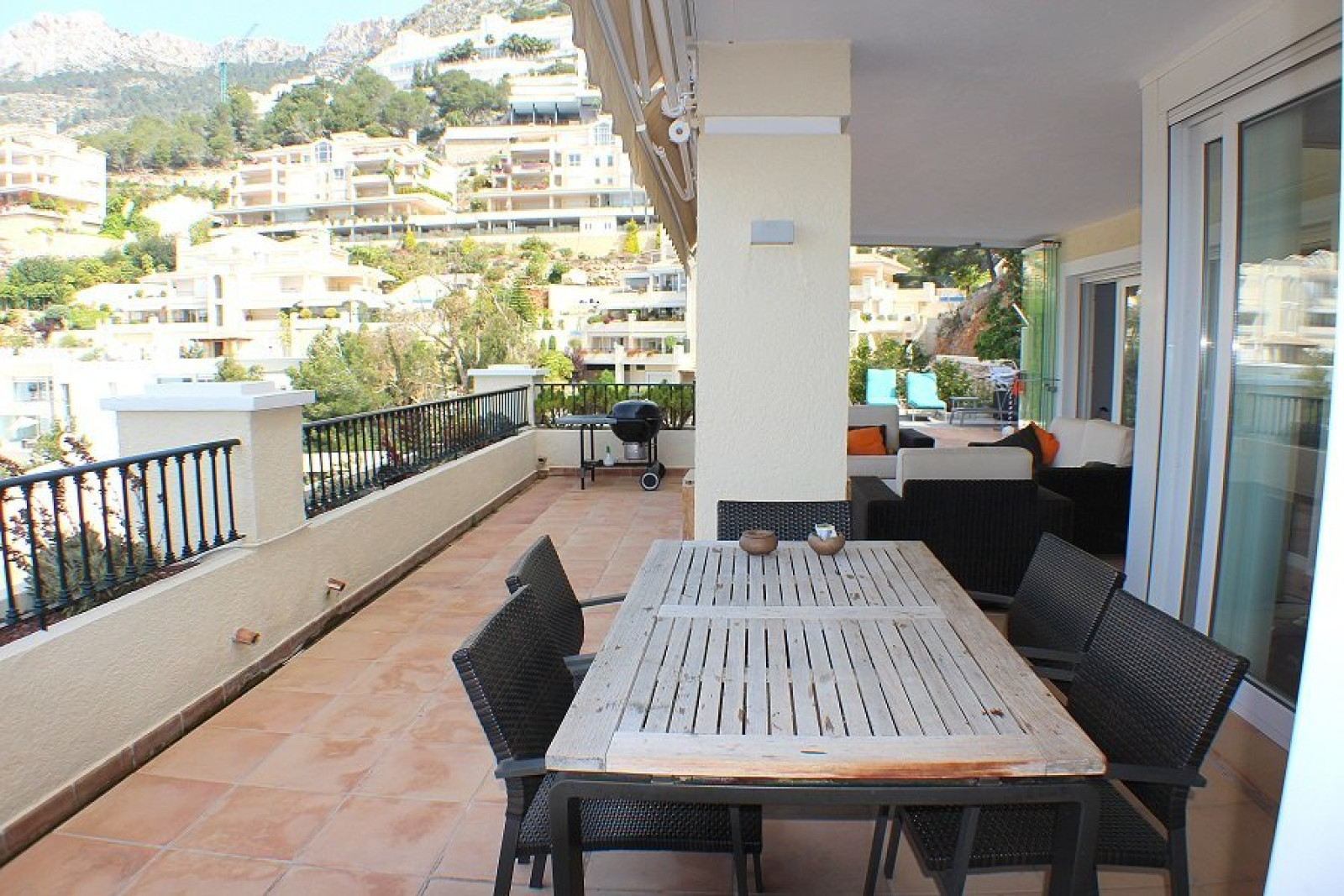 Apartamento con vistas al mar en Altea Hills