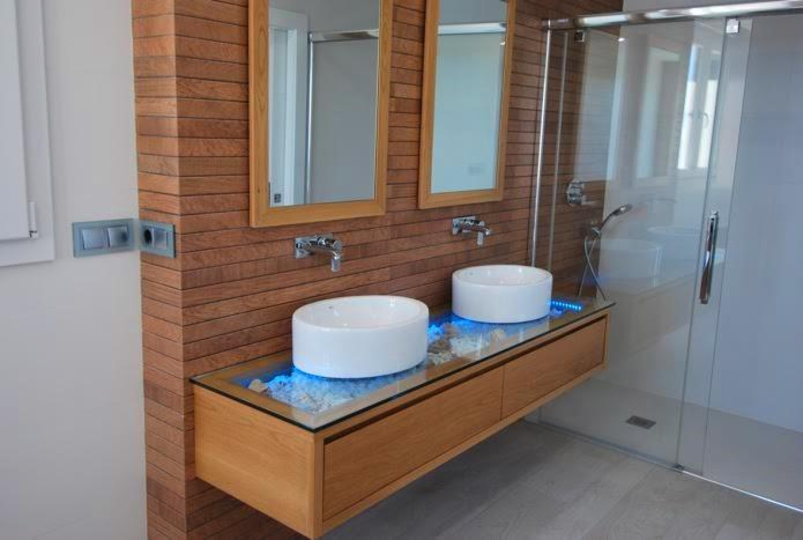 Nueva villa en primera l&iacute;nea del mar