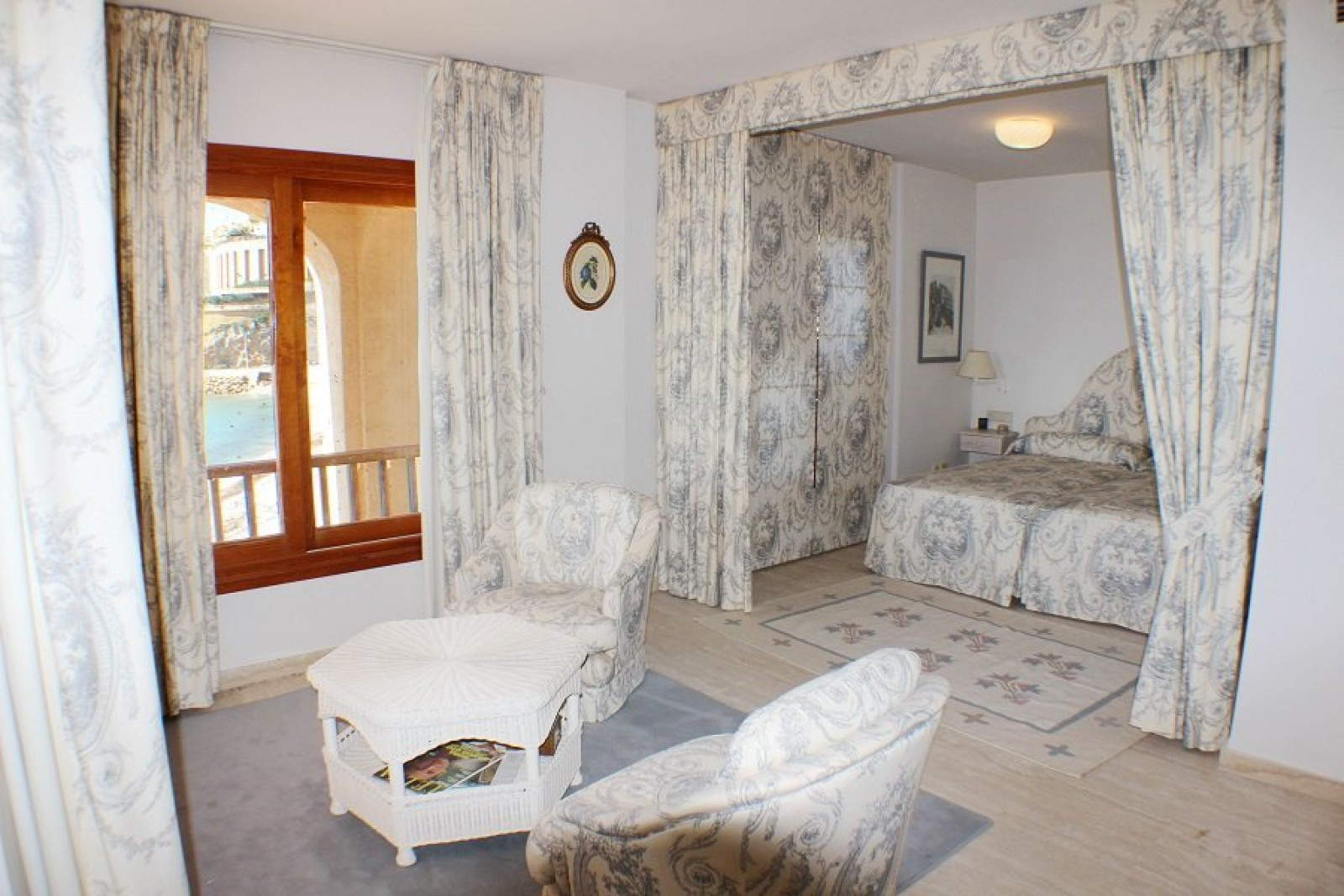 Atico Duplex en 1&ordf; Linea de Campomanes