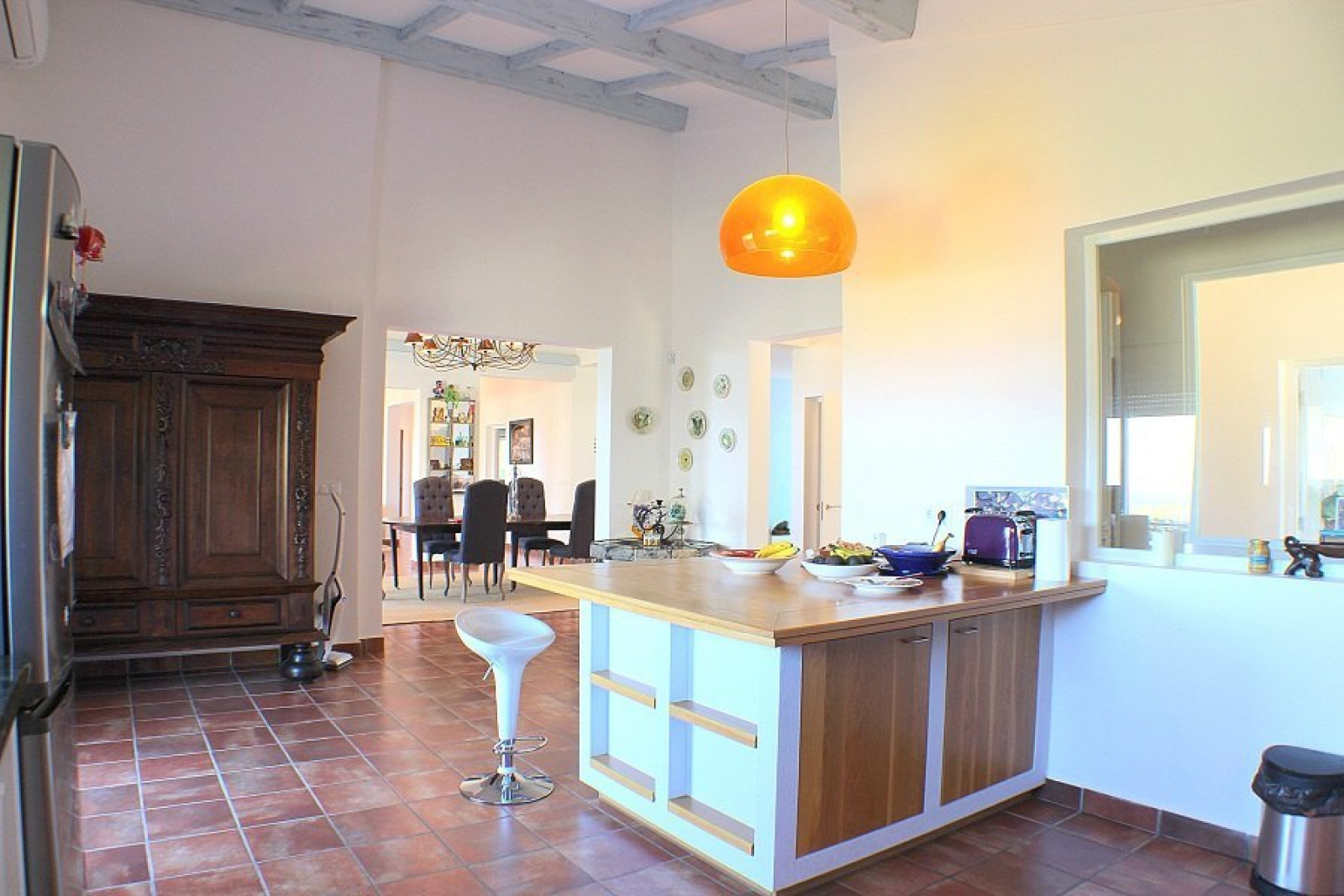 Finca de estilo moderno en Guadalest