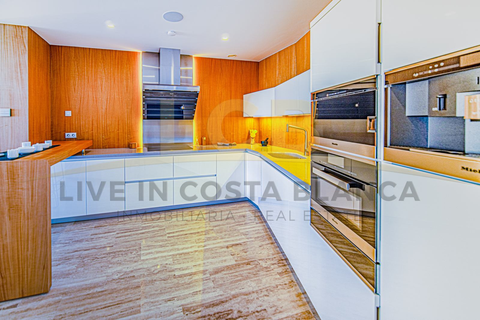 Apartamentos OCEANA