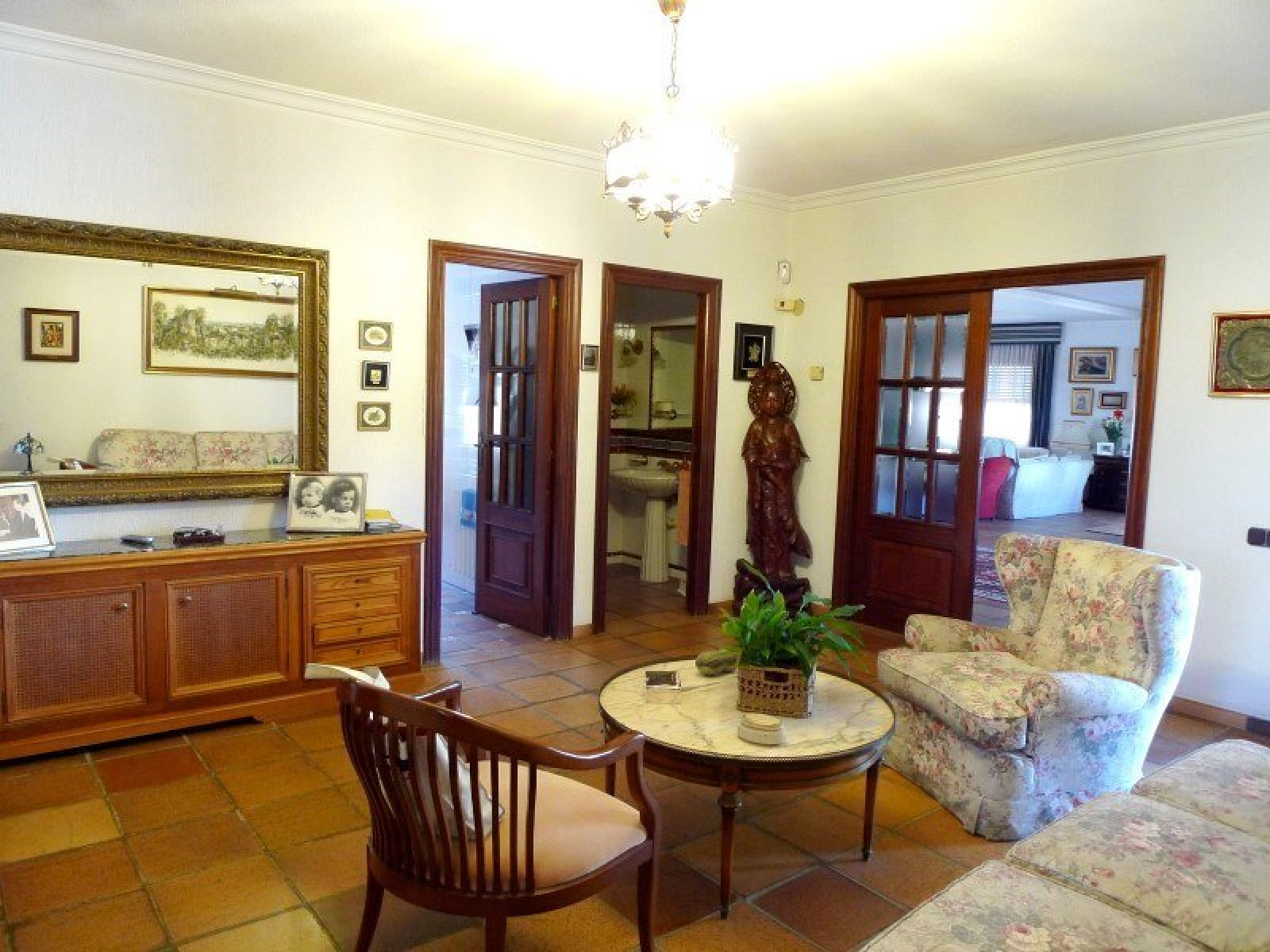 Villa con exclusiva ubicaci&oacute;n y dimensi&oacute;n