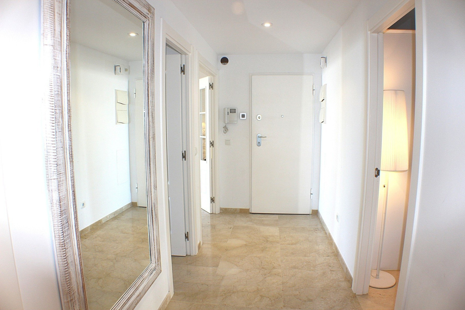 1st line apartment in Mascarat