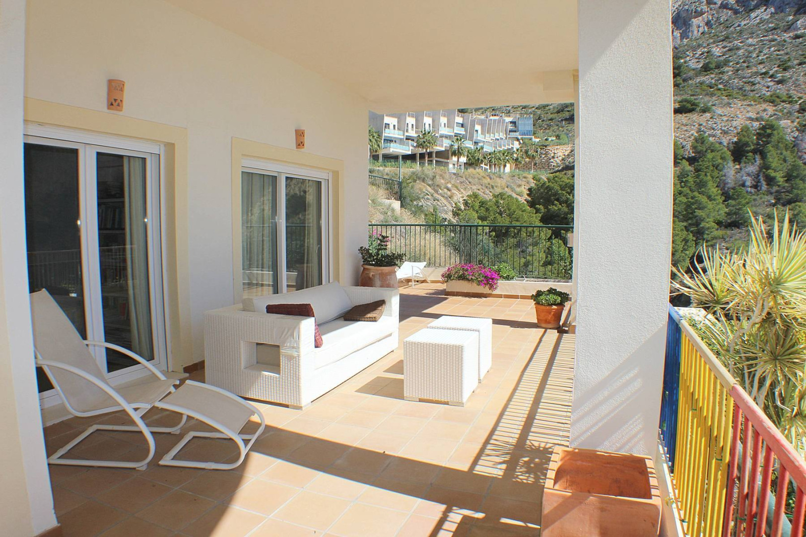 1st line apartment in Mascarat