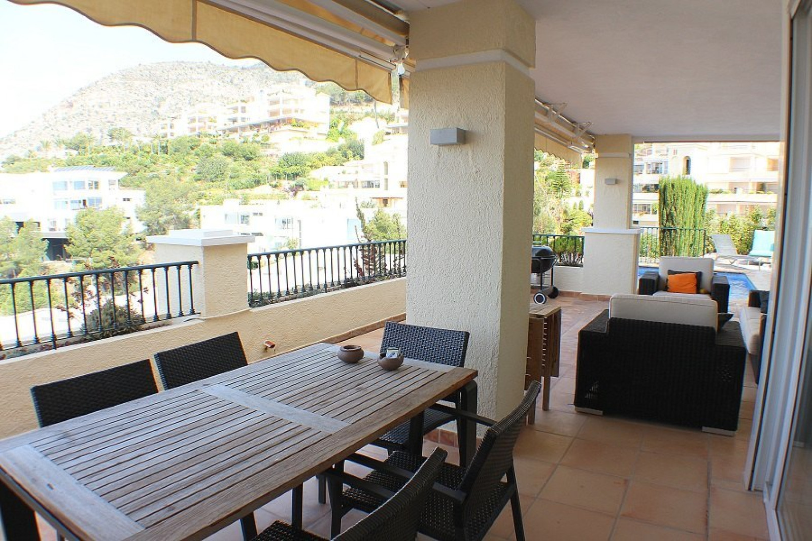 Apartamento con vistas al mar en Altea Hills