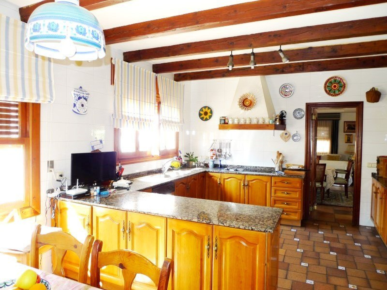 Villa con exclusiva ubicaci&oacute;n y dimensi&oacute;n