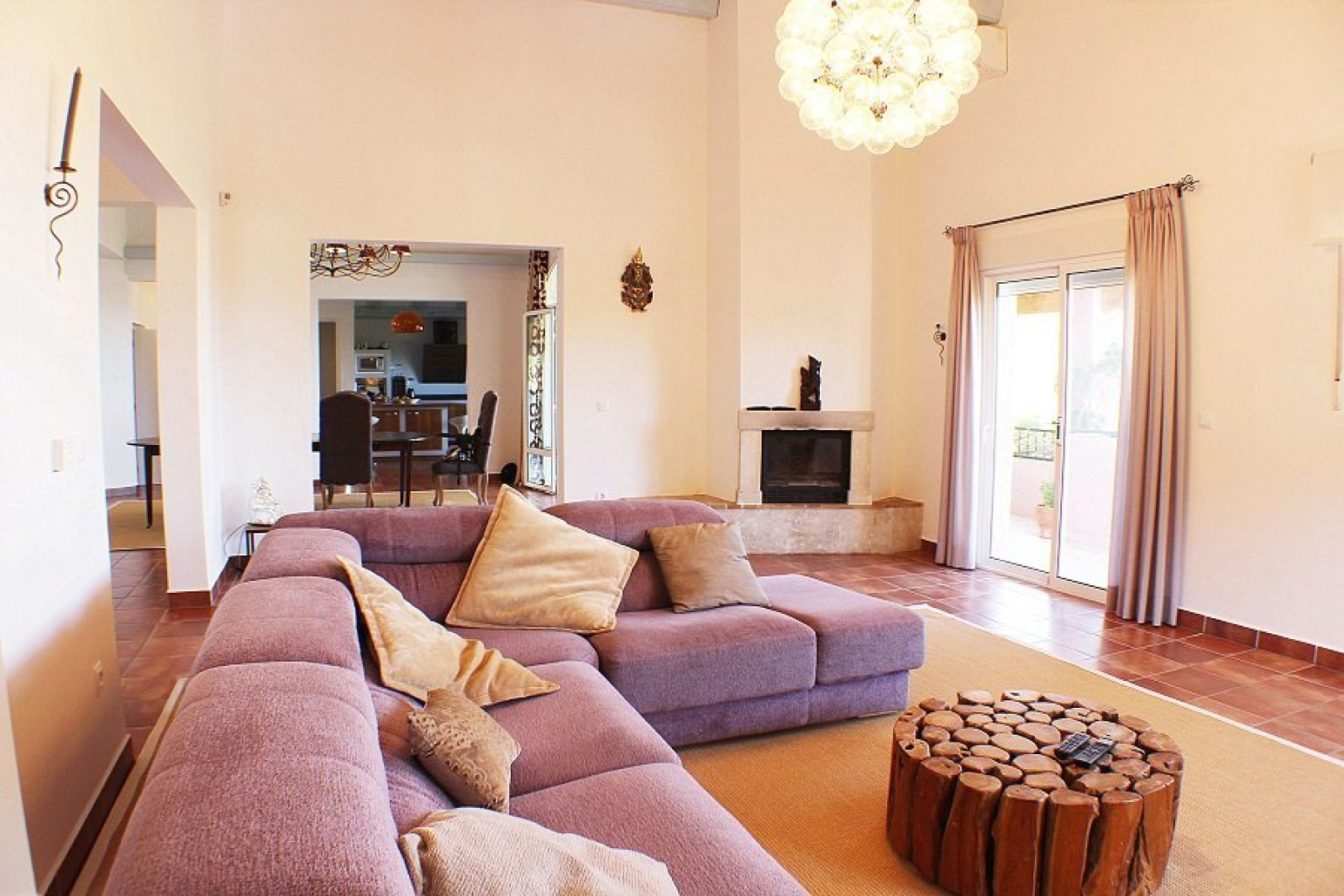 Finca de estilo moderno en Guadalest