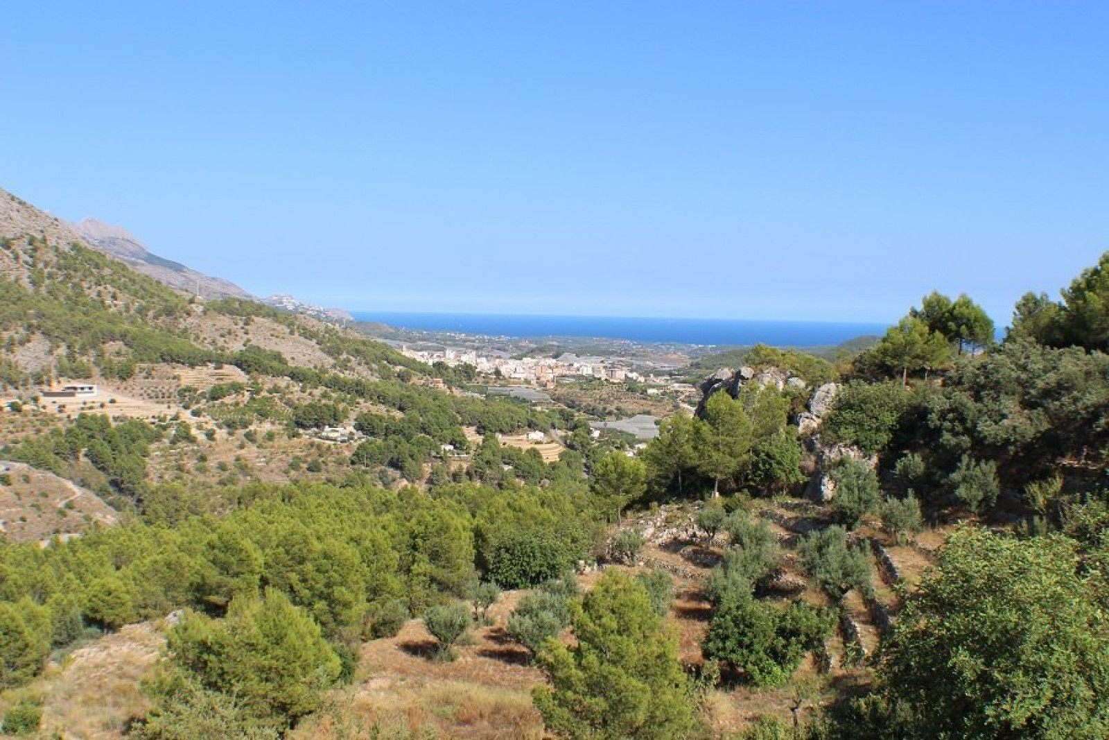 Finca de estilo moderno en Guadalest