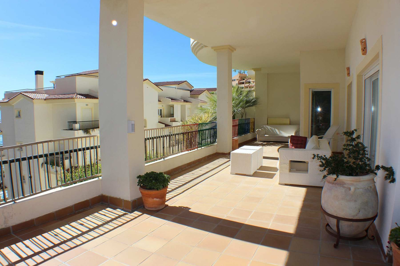 1st line apartment in Mascarat