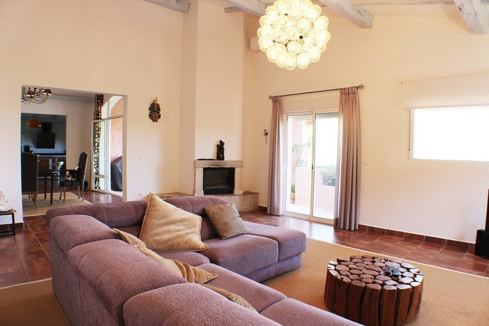 Finca de estilo moderno en Guadalest