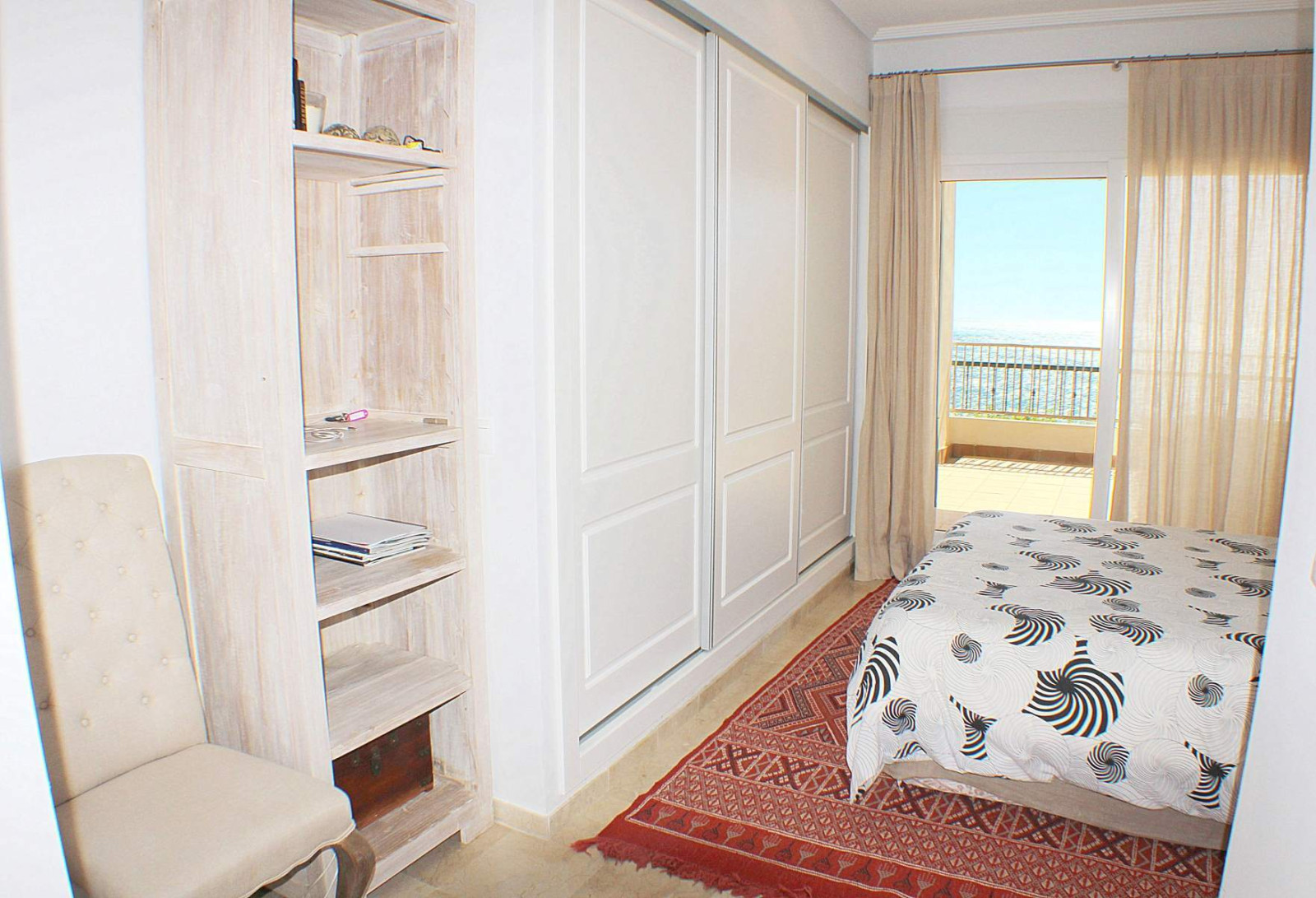 1st line apartment in Mascarat