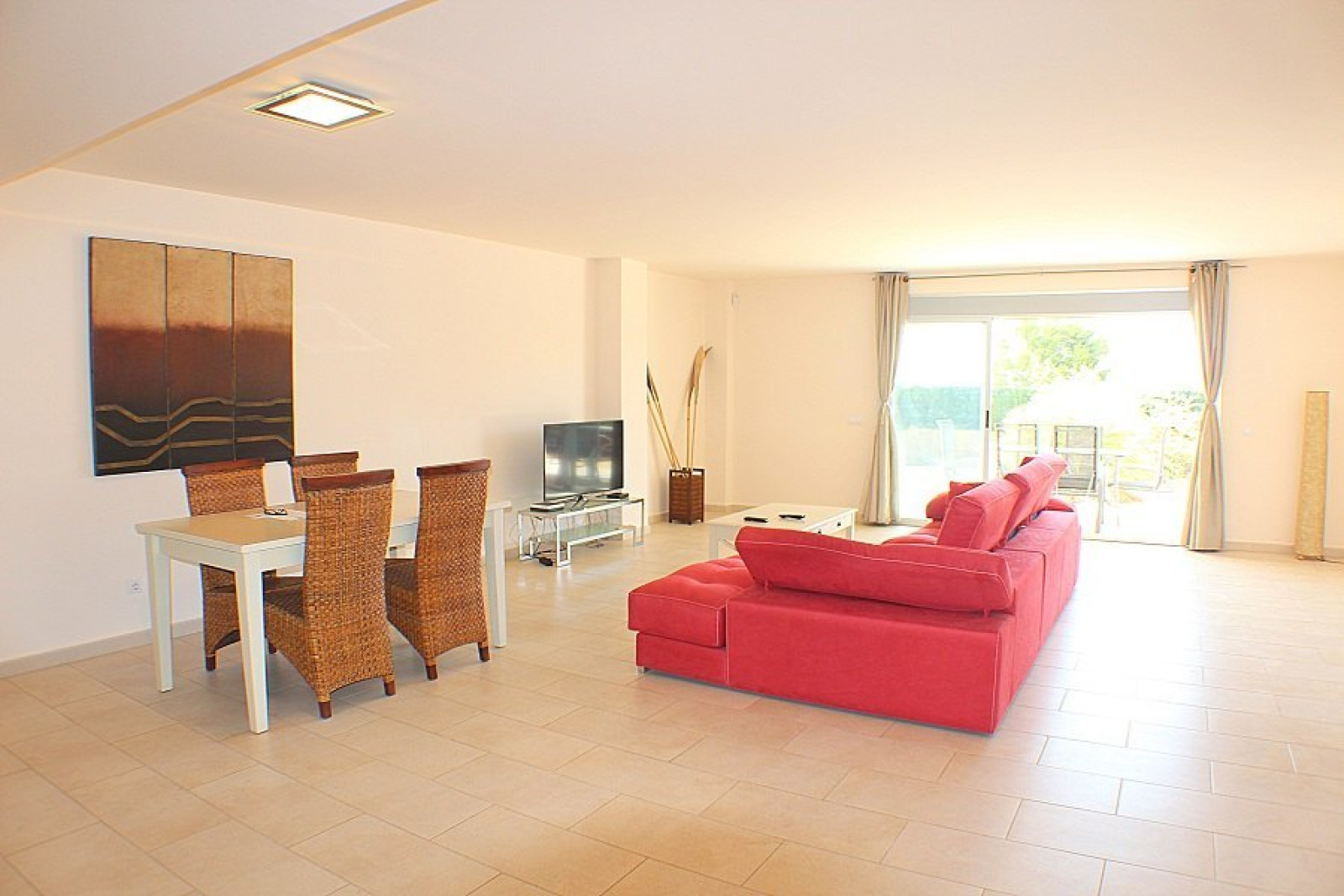 Piso bajo en zona Campomanes, Altea.