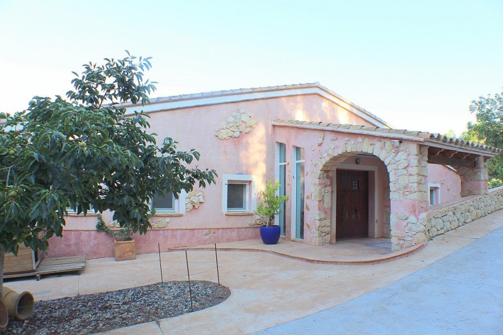 Finca de estilo moderno en Guadalest