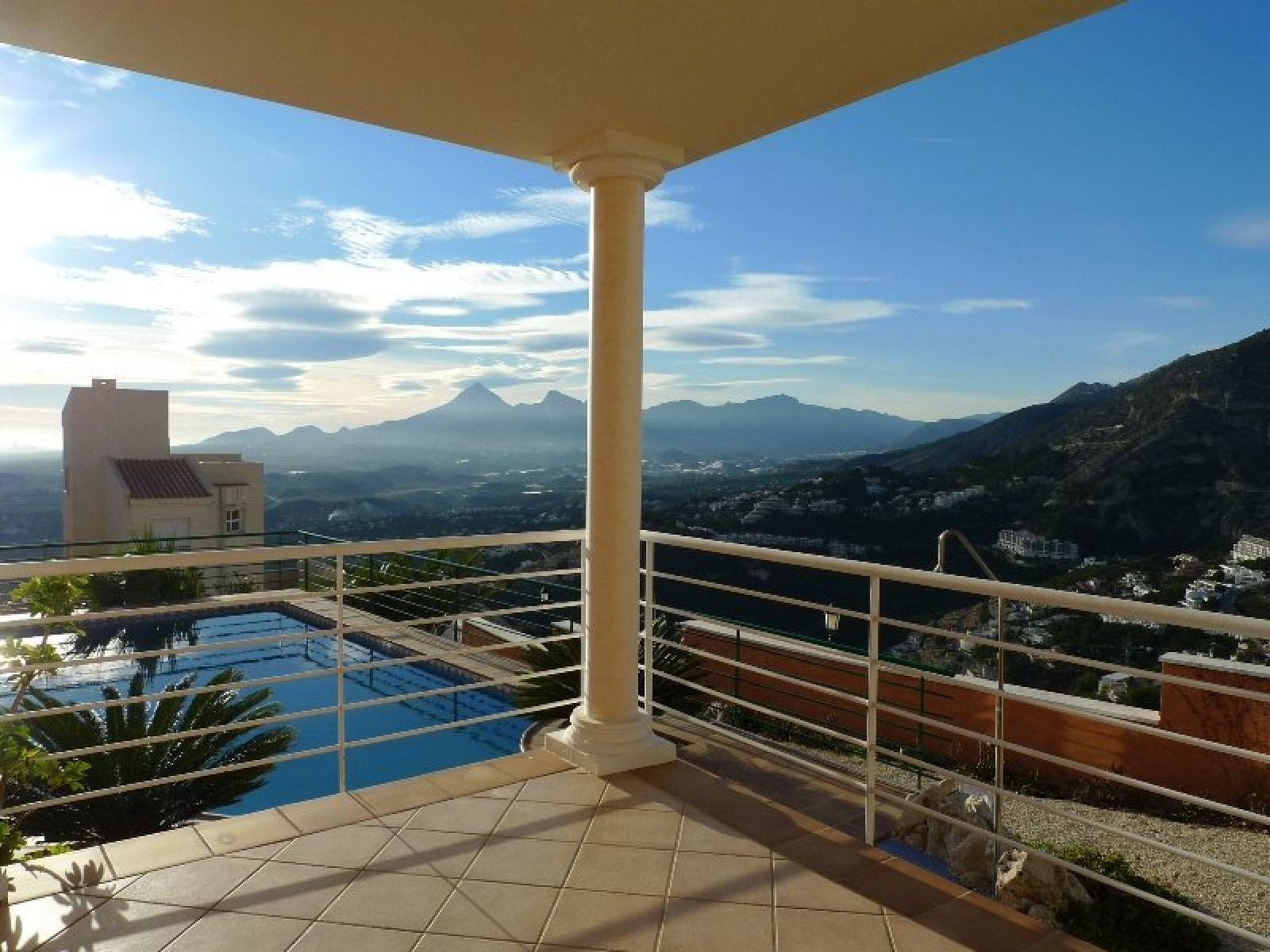 Amplia villa en Altea Hills