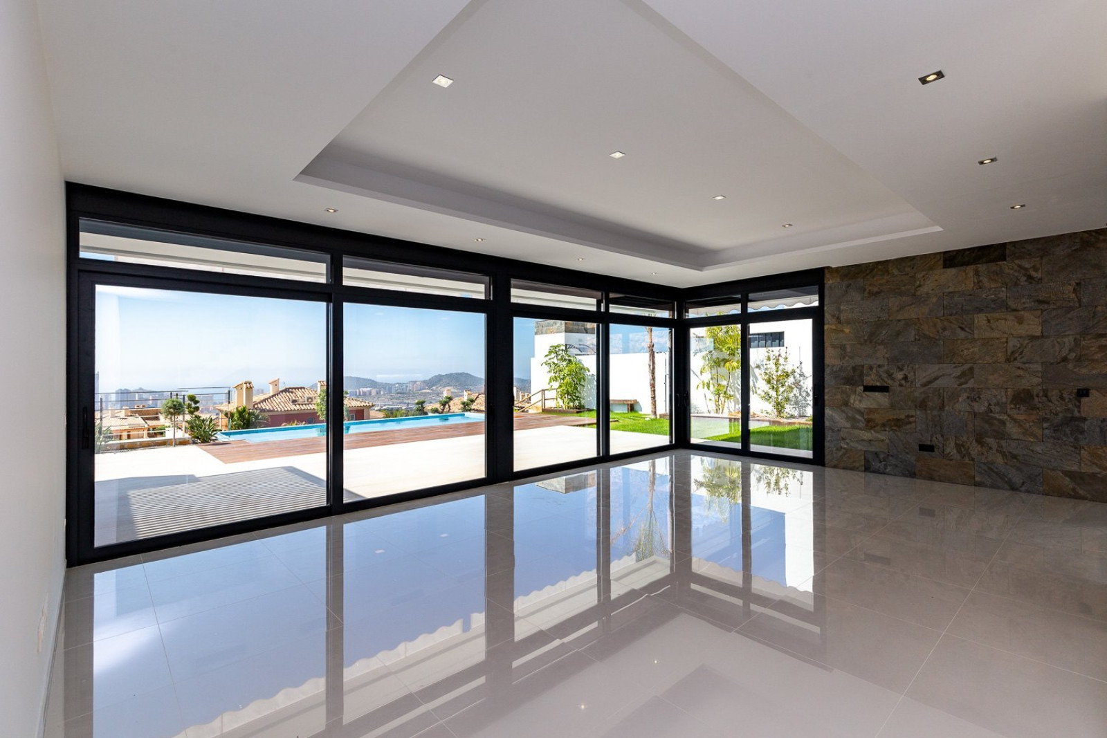 Villa de lujo con vistas al mar en Finestrat