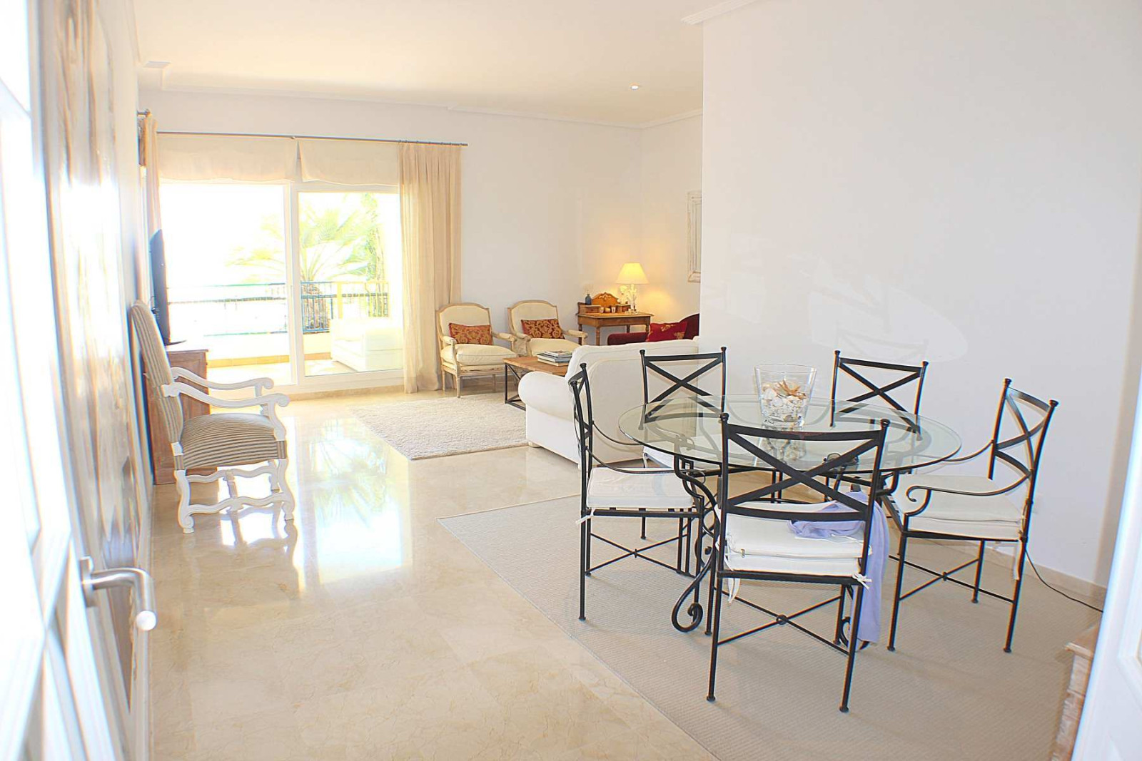 1st line apartment in Mascarat