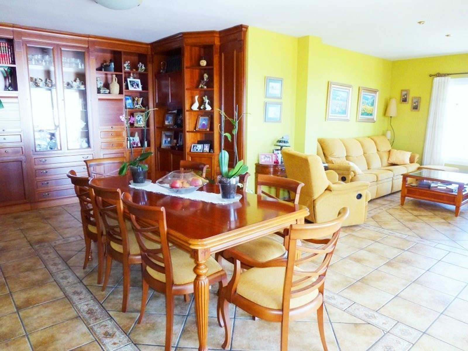 Confortable villa con vistas al mar