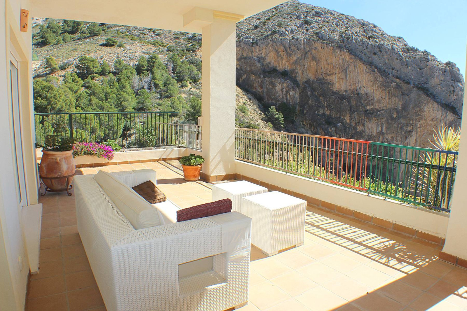 1st line apartment in Mascarat