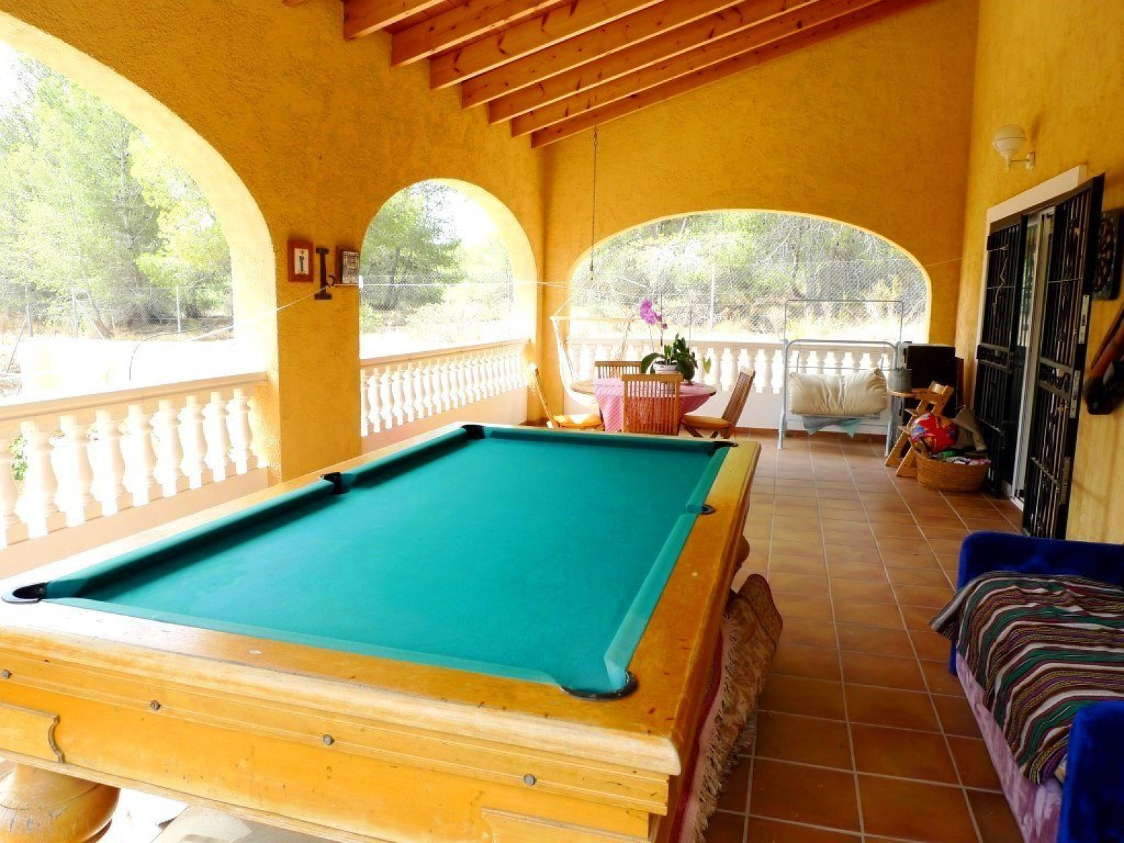 Acogedora casa en parcela de 6000 m2