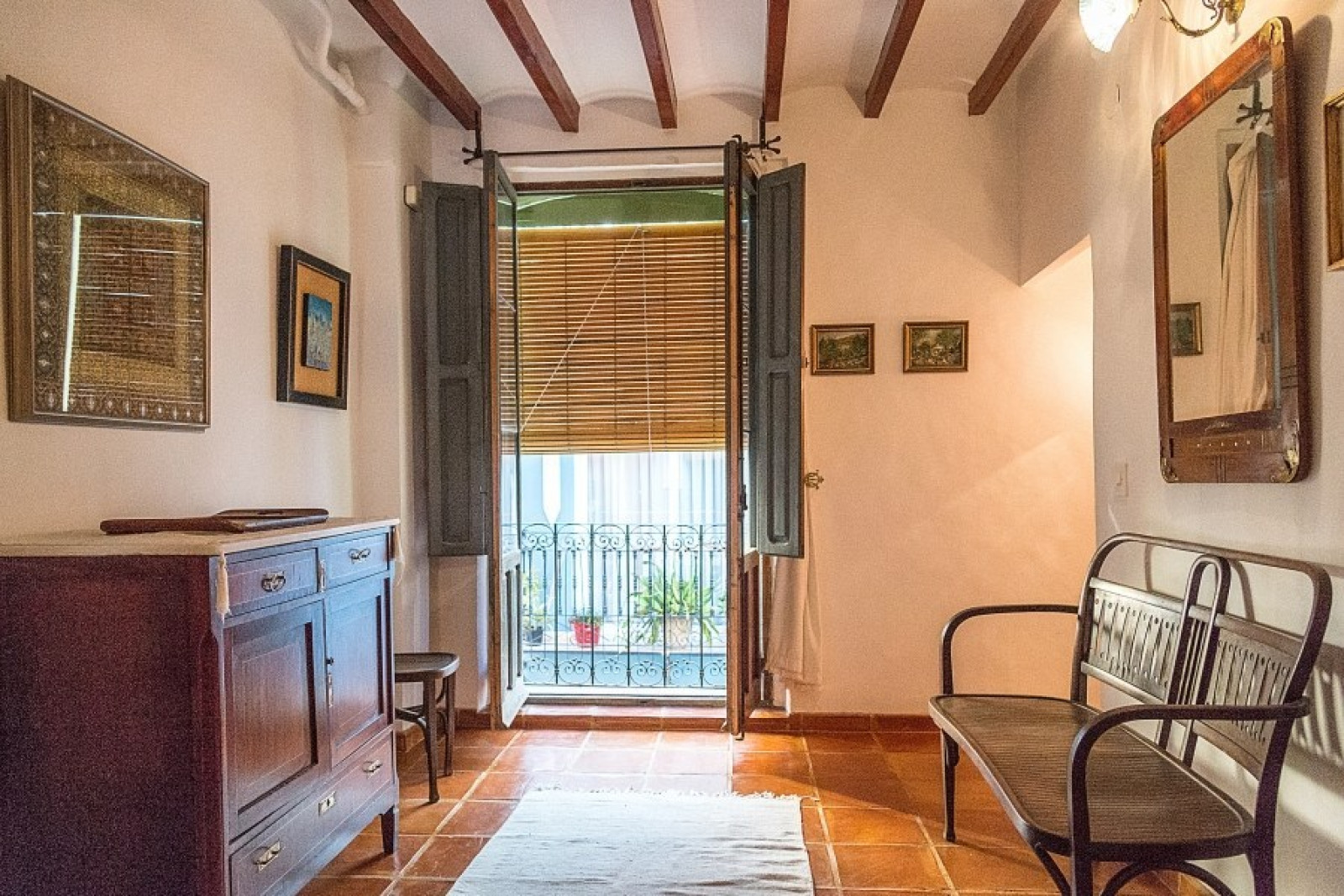 Preciosa Casa de Pueblo en T&aacute;rbena